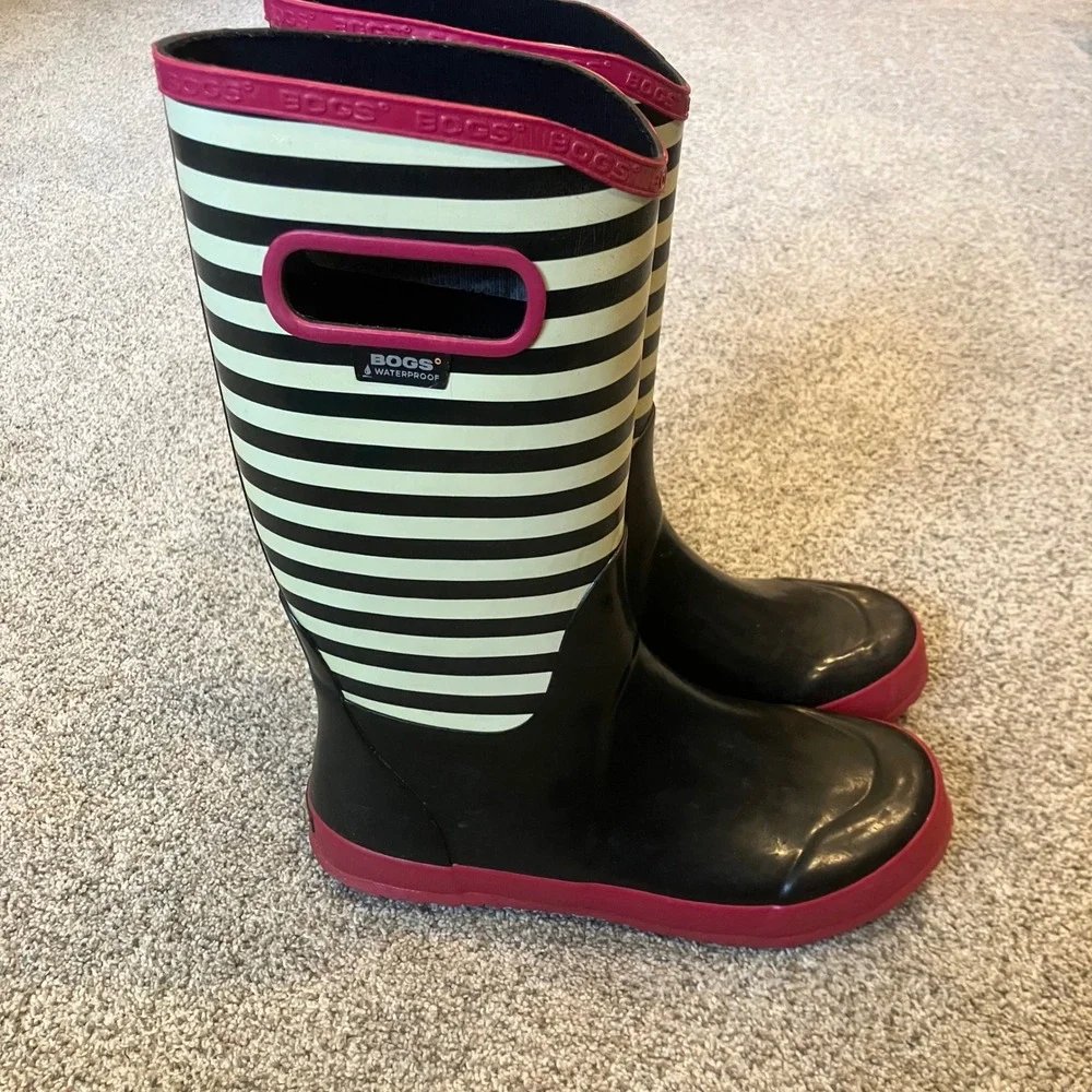 Bogs Rain Boot Stripe Black Pink White Waterproof Rubber Tall Youth 6 Womens 7.5